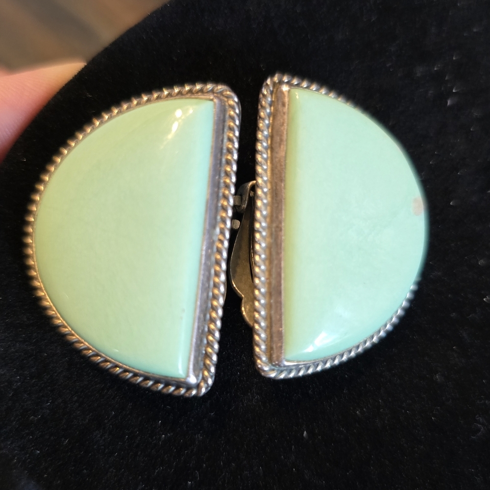 Reve‎ Sterling Vintage Clip On Earrings